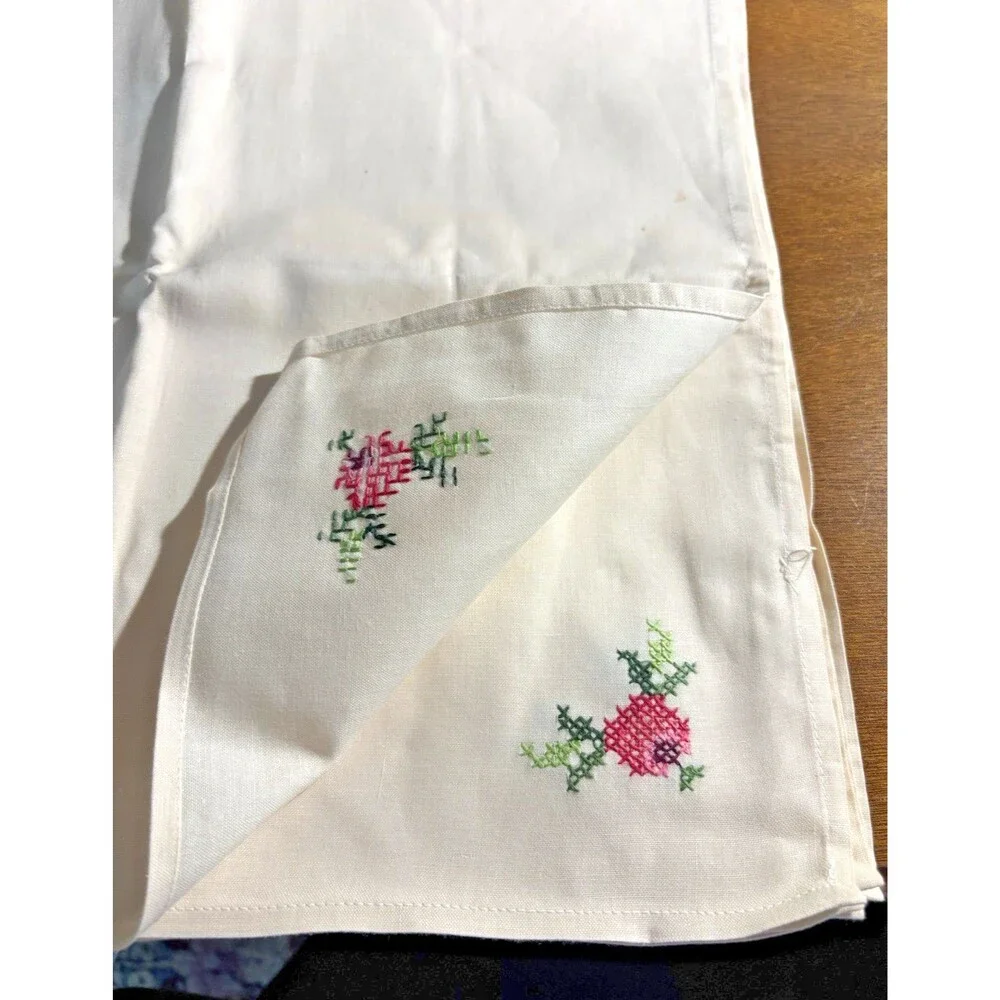 15 Napkins Christmas Holly Cotton Linen Vintage Cross Stitch Embroidered Square